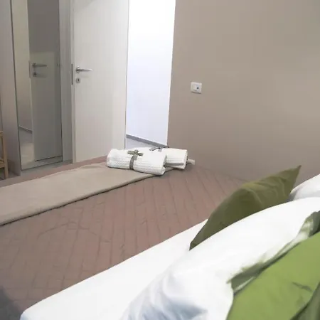 Bed & Breakfast Riflessi Damare & 4*