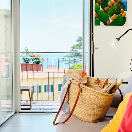 Bed & Breakfast Riflessi Damare & 4*