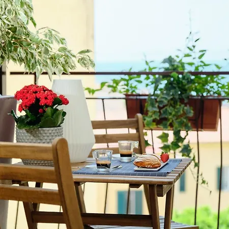 Riflessi Damare & Bed & Breakfast 4*